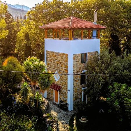 Steinturm Mit Dach-Terrasse Zwischen Fluss, Meer Und Gebirge- Spiti Pirgos Paralia Sergoulas Exterior photo