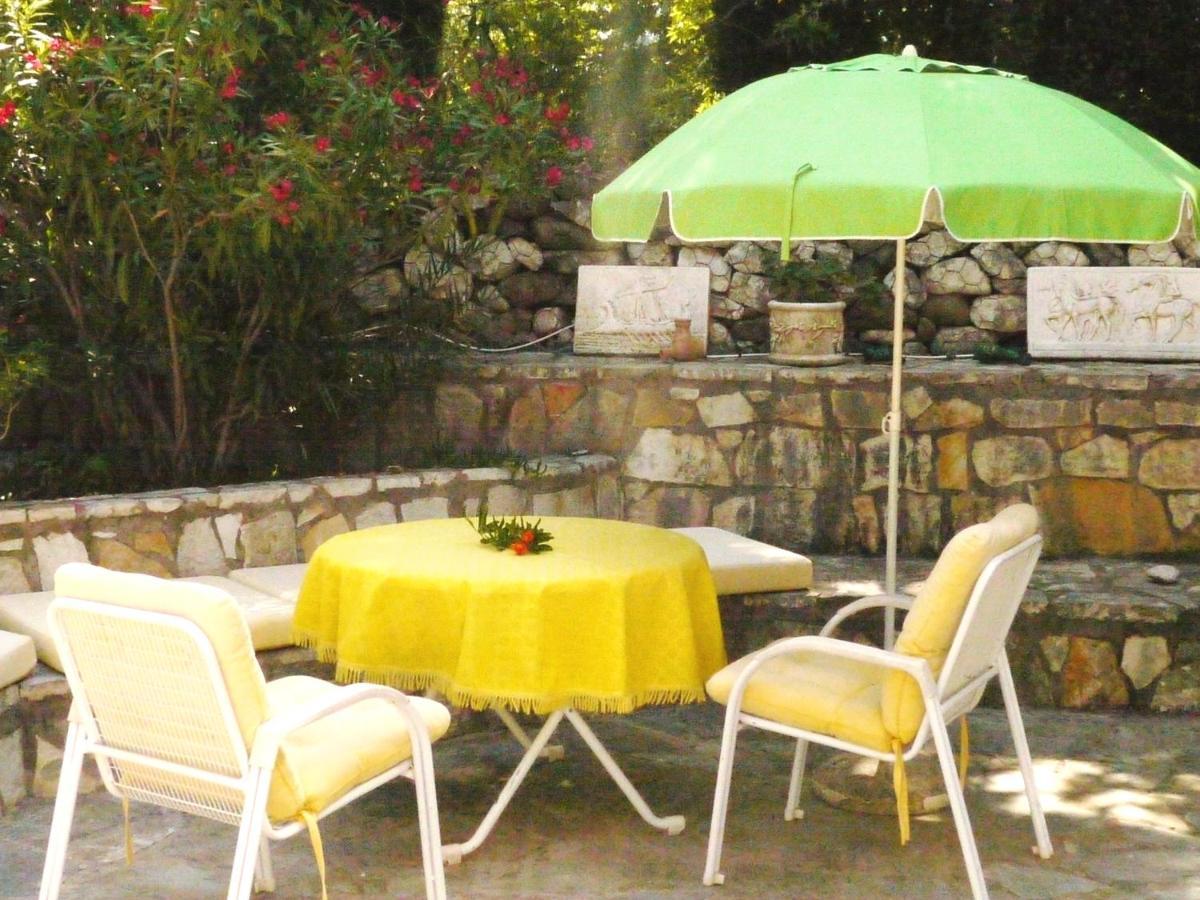 Steinturm Mit Dach-Terrasse Zwischen Fluss, Meer Und Gebirge- Spiti Pirgos Paralia Sergoulas Exterior photo