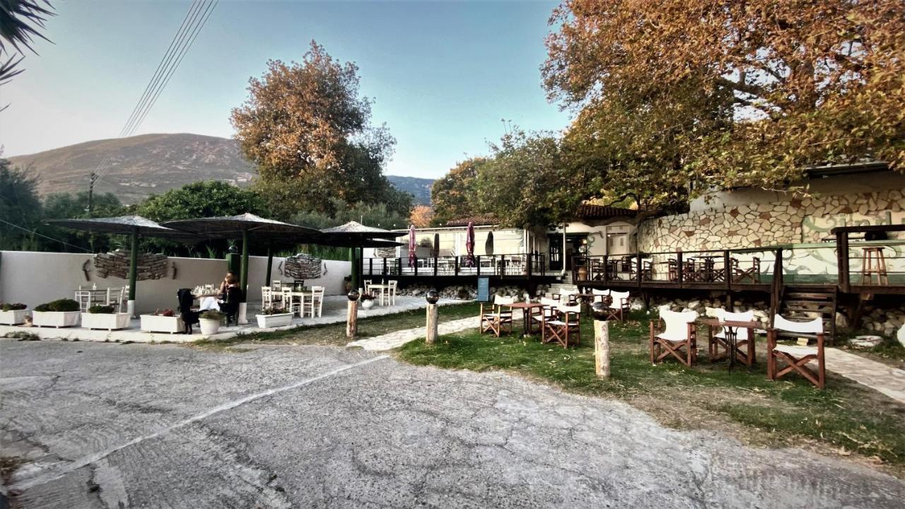 Steinturm Mit Dach-Terrasse Zwischen Fluss, Meer Und Gebirge- Spiti Pirgos Paralia Sergoulas Exterior photo